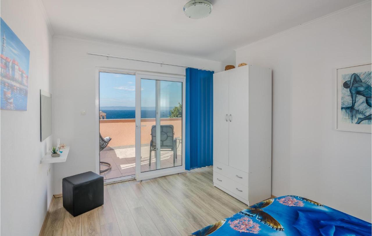 Nice Apartment In Stara Baska With Kitchen מראה חיצוני תמונה