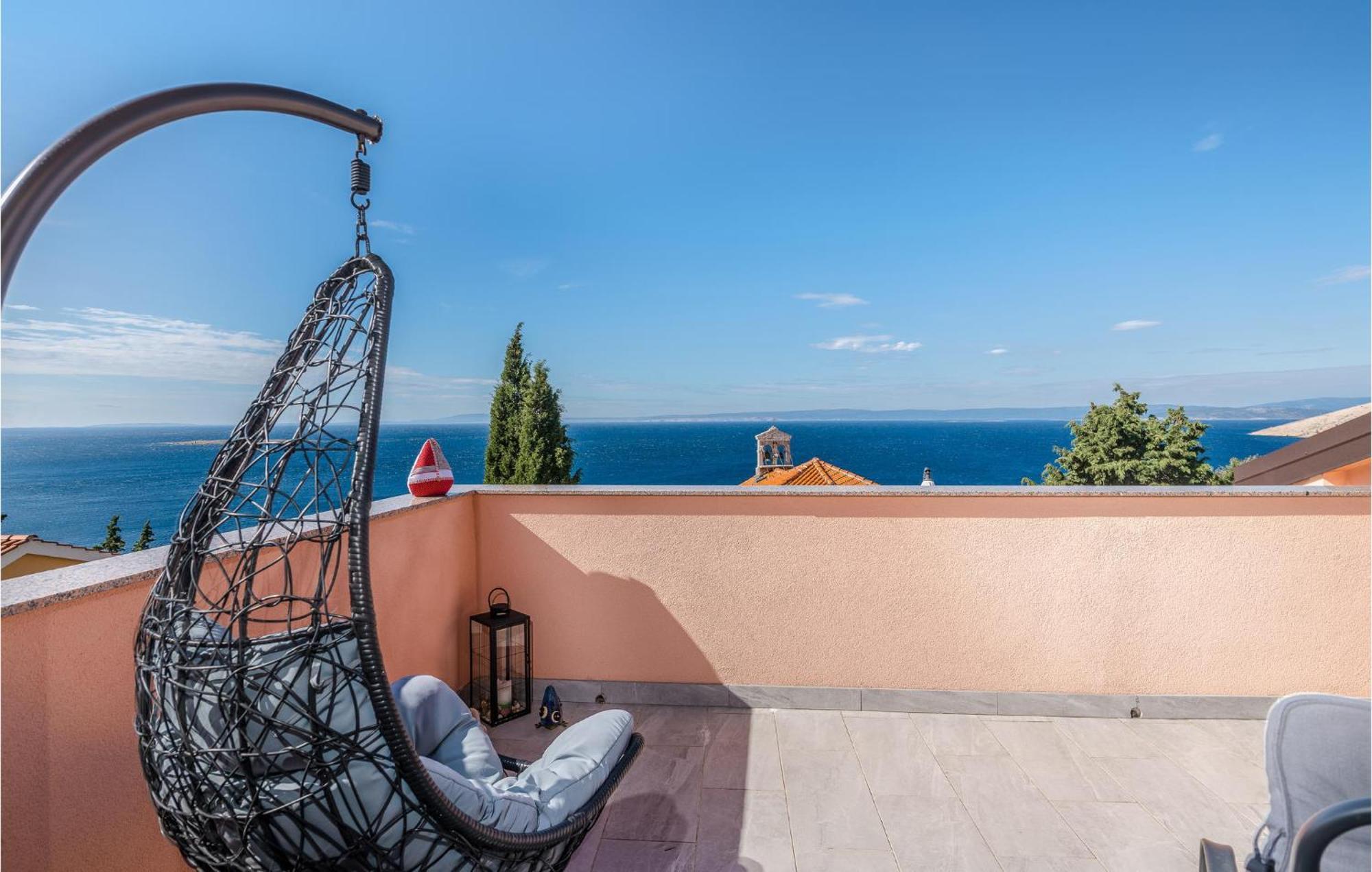 Nice Apartment In Stara Baska With Kitchen מראה חיצוני תמונה